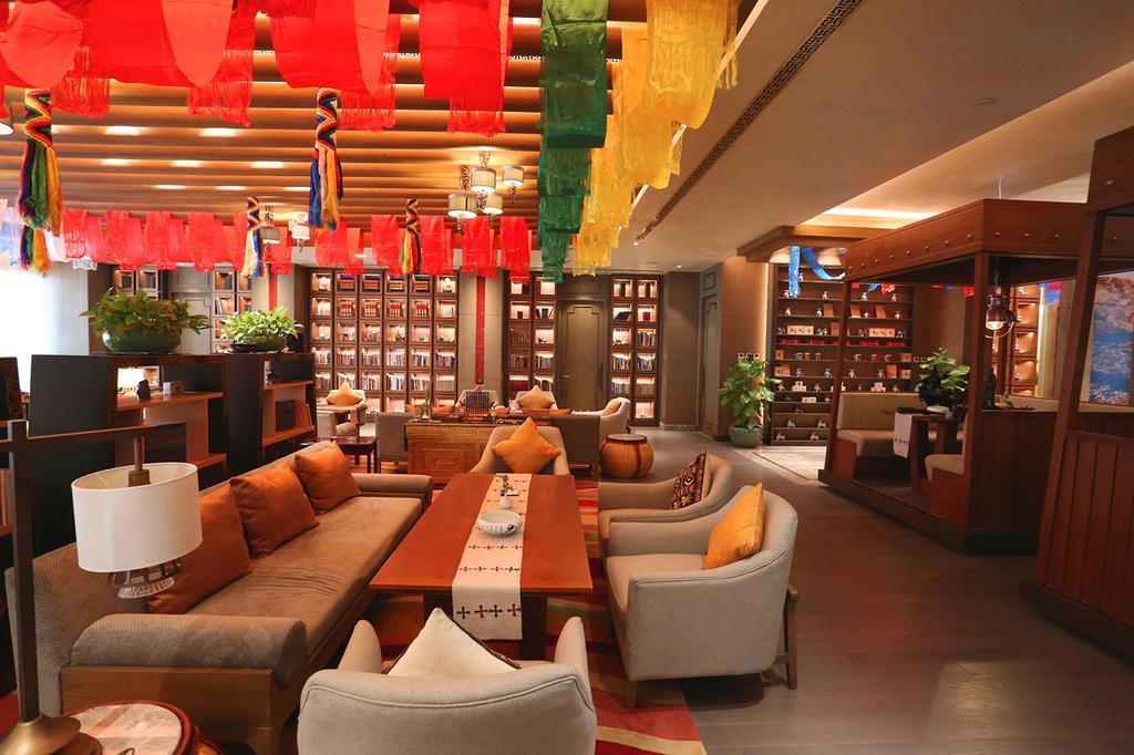 Chengdu Tibetan Hotel-Free Welcome Tibetan Tea Екстериор снимка